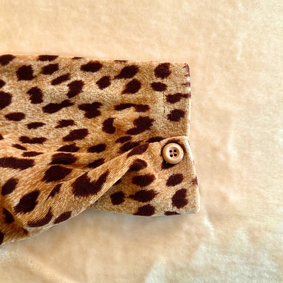 Vintage Leopard-Print LizSport Button-Up Top - Picture 7 of 7